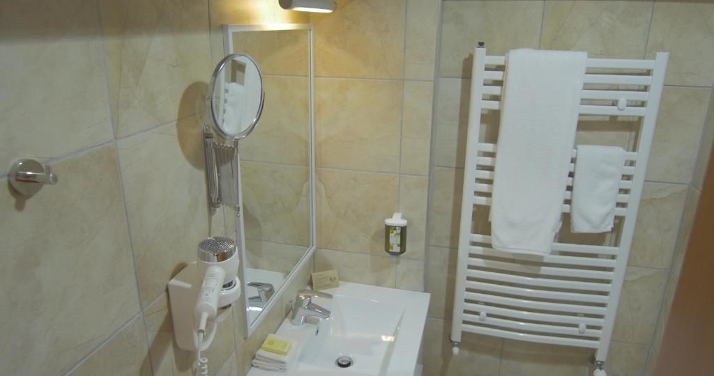 Отель Hotel Pestera Cota 1610 Синая