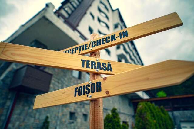Отель Hotel Pestera Cota 1610 Синая-36
