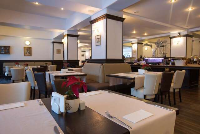 Отель Hotel Pestera Cota 1610 Синая-42
